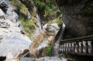 Impressionen vom Burnout-Seminar: Begehung und Meditation Strowolln-Schlucht in St. Martin bei Lofer - Seminar mit Kai Romhardt <span>© Foto Walter, Grieskirchen</span>